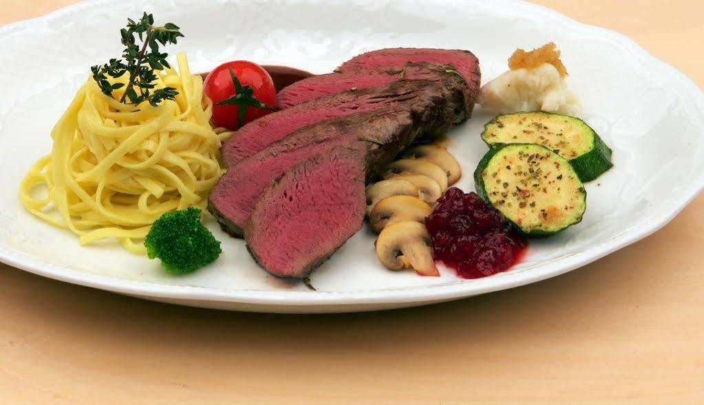 Restaurant & Hotel Engelkeller Memmingen Luaran gambar